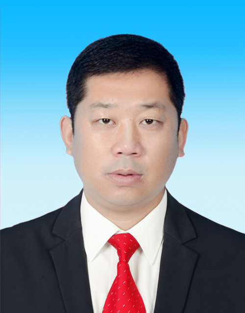 杨成